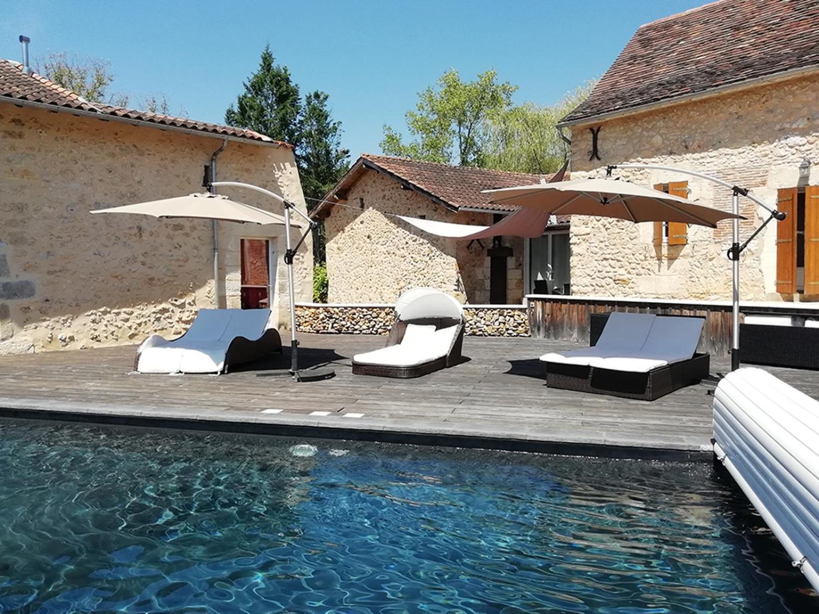 O Delices De La Monnerie Otel Bourgnac Dış mekan fotoğraf